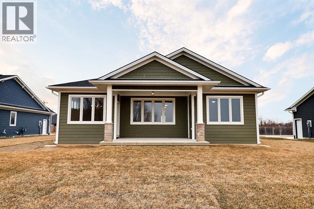 3524 Kawartha Drive, Plympton-Wyoming, Ontario  N0N 1E0 - Photo 9 - 26019816