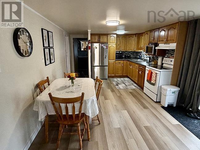 29 Lakeview Drive, St. Peter's, Nova Scotia  B0E 3B0 - Photo 14 - 202625611