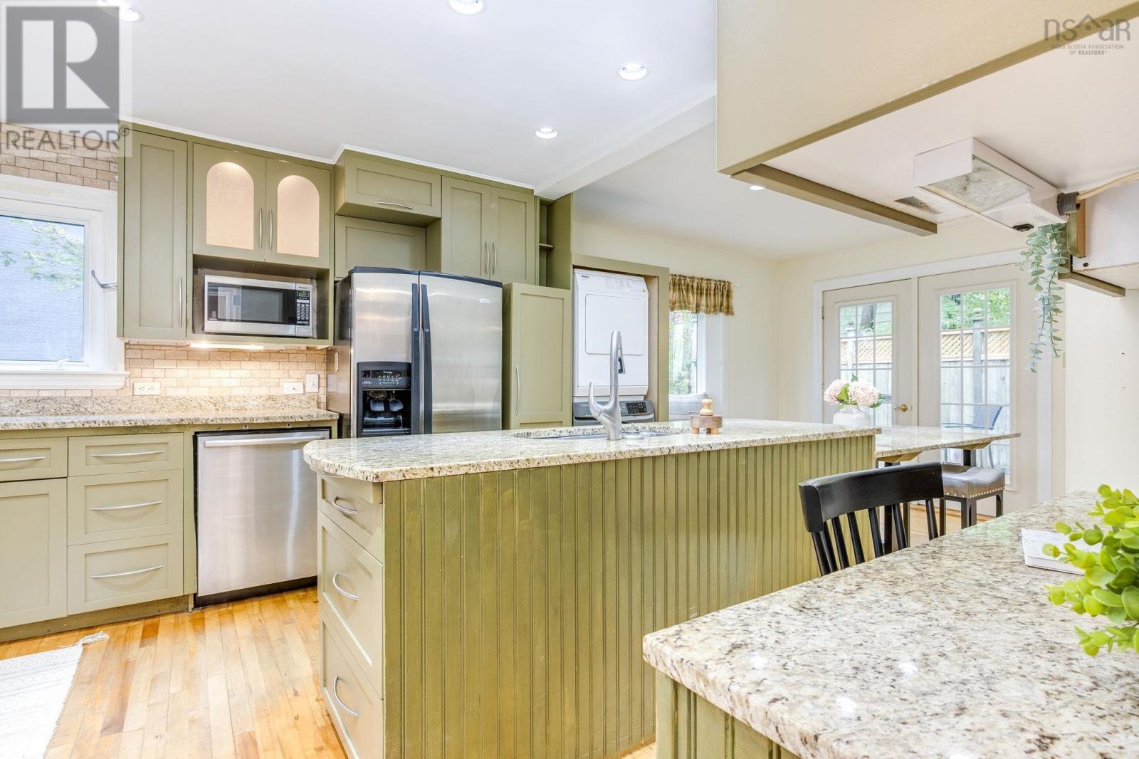 2561 Newton Avenue, Halifax, Nova Scotia  B3L 3C4 - Photo 7 - 202625735