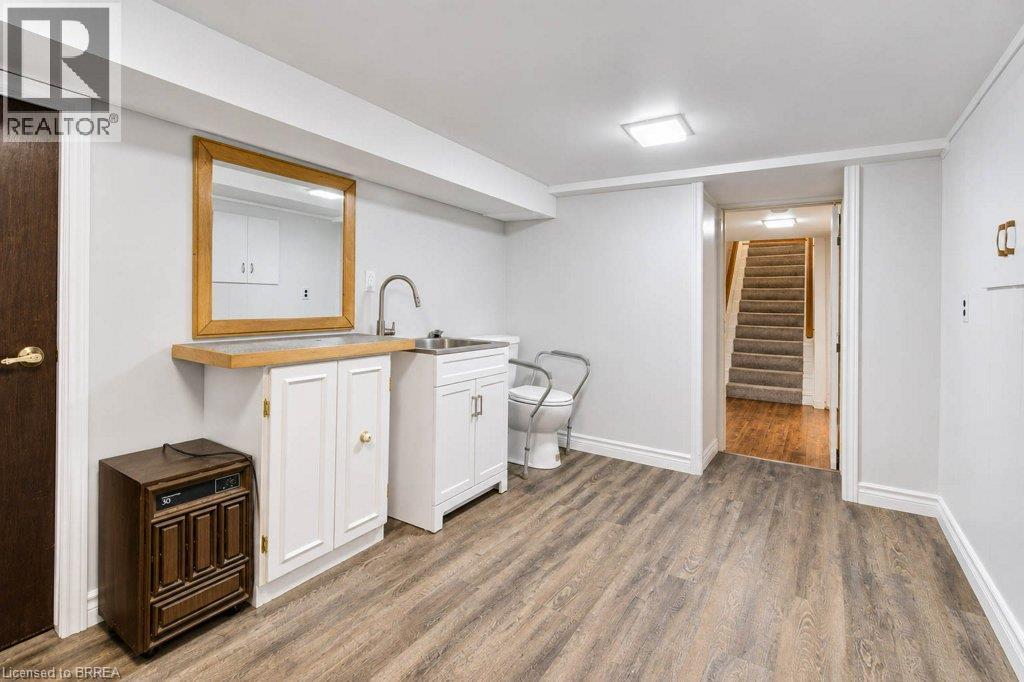 48 Albion Street, Brantford, Ontario  N3T 3M3 - Photo 32 - 40870004