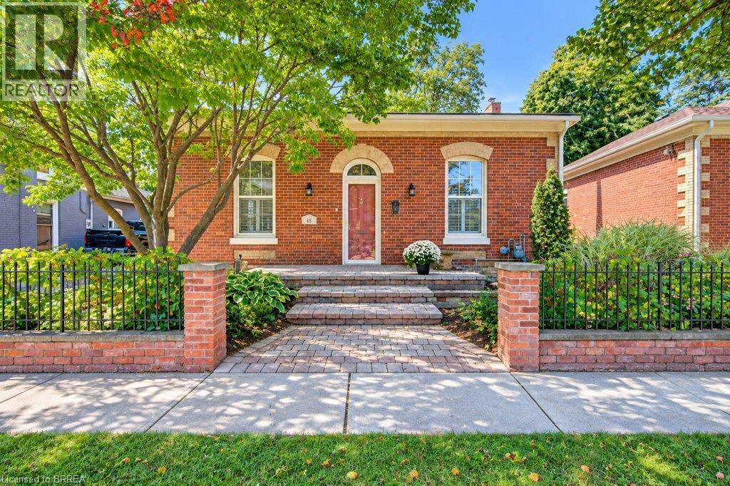 48 ALBION Street, Brantford, Ontario