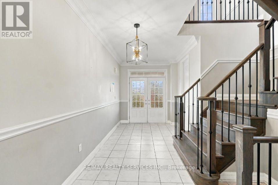 108 Frank Kelly Drive, East Gwillimbury, Ontario  L9N 0V3 - Photo 3 - N13880646