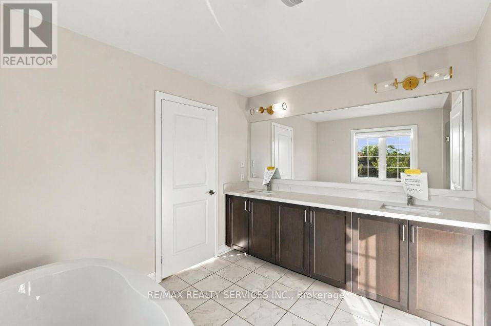 108 Frank Kelly Drive, East Gwillimbury, Ontario  L9N 0V3 - Photo 30 - N13880646