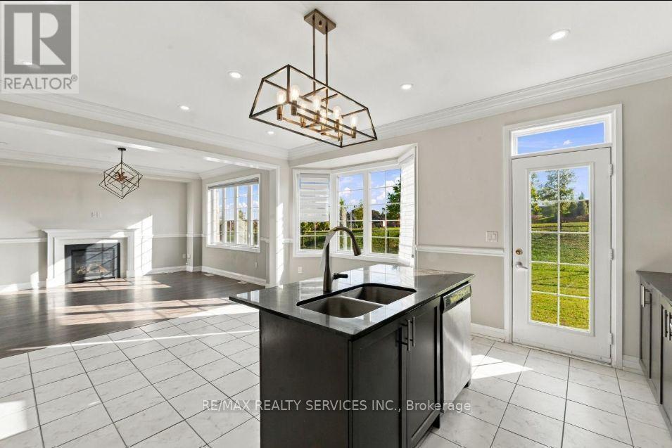 108 Frank Kelly Drive, East Gwillimbury, Ontario  L9N 0V3 - Photo 5 - N13880646