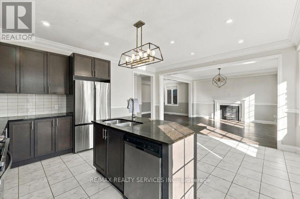 108 Frank Kelly Drive, East Gwillimbury, Ontario  L9N 0V3 - Photo 8 - N13880646