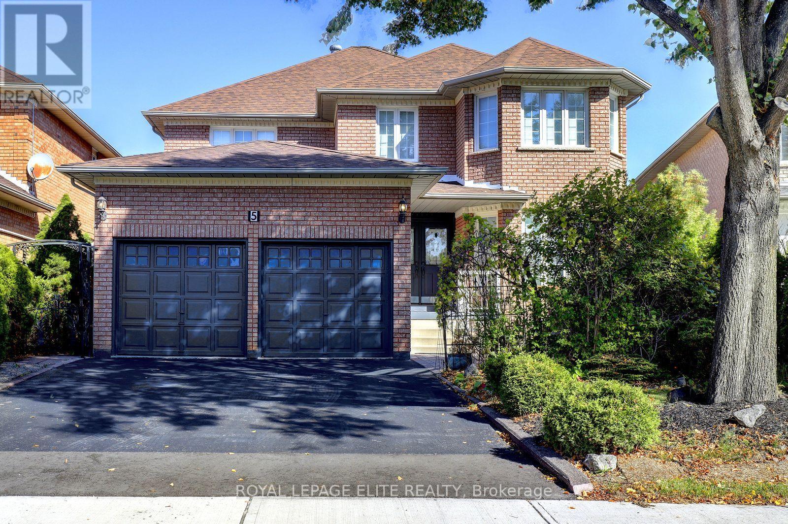 5 PINECONE WAY E, Brampton, Ontario
