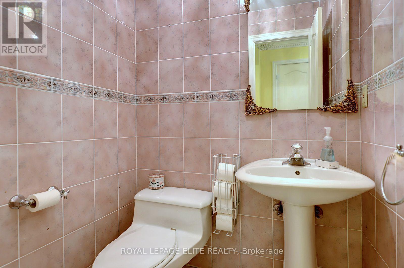 5 Pinecone Way E, Brampton, Ontario  L6R 1N5 - Photo 21 - W14007642