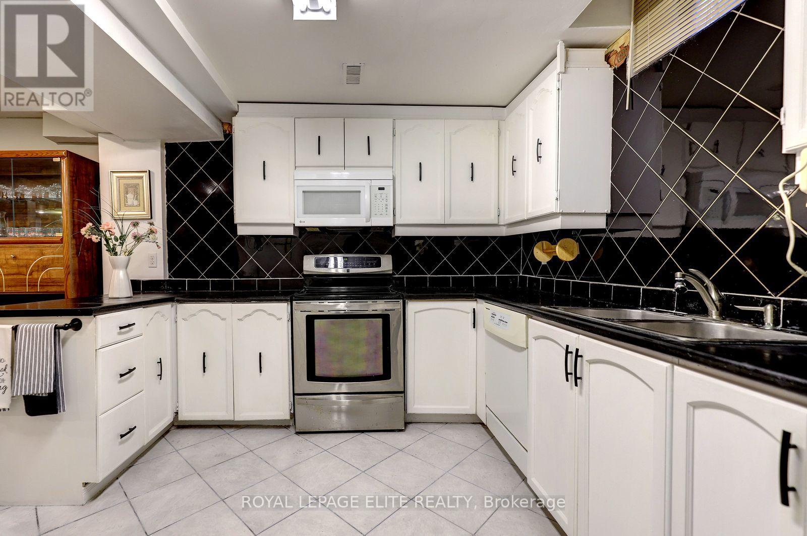 5 Pinecone Way E, Brampton, Ontario  L6R 1N5 - Photo 44 - W14007642