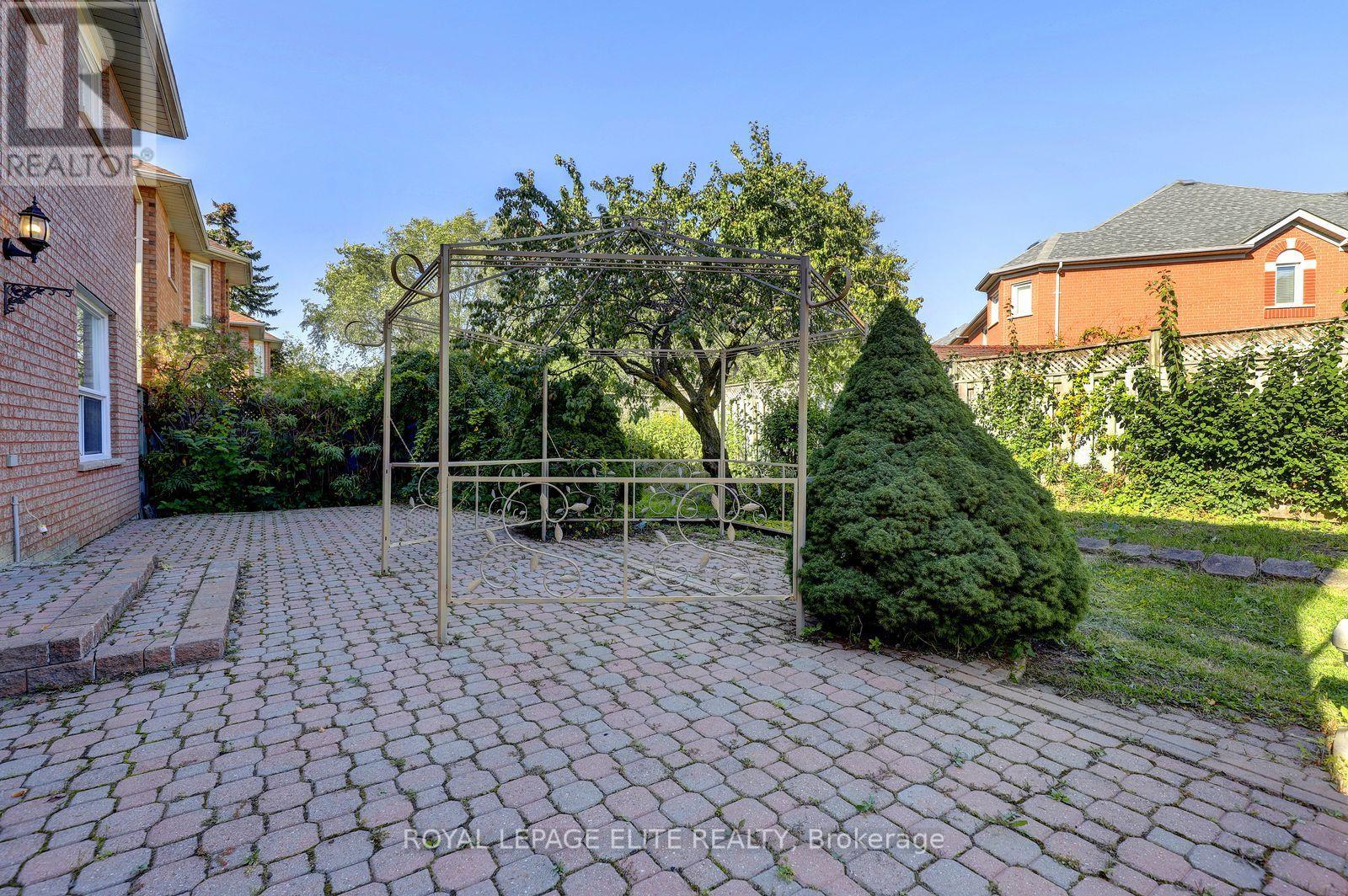 5 Pinecone Way E, Brampton, Ontario  L6R 1N5 - Photo 47 - W14007642