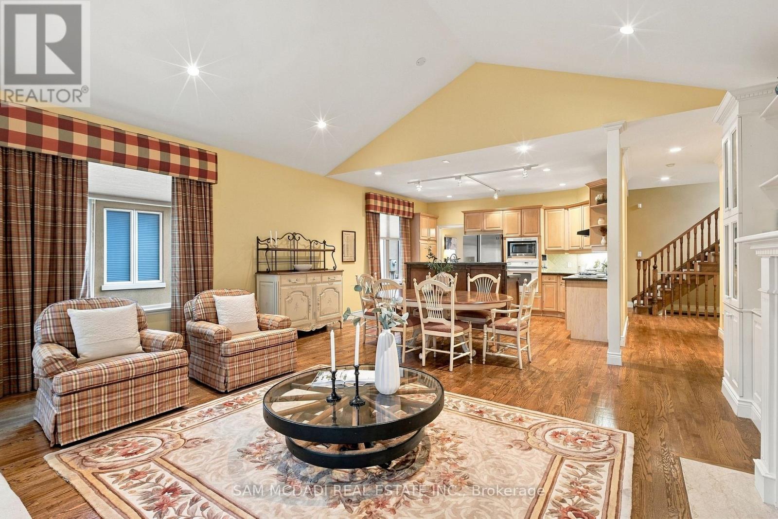 6 - 1205 Clarkson Road N, Mississauga, Ontario  L5J 2W1 - Photo 5 - W14008080