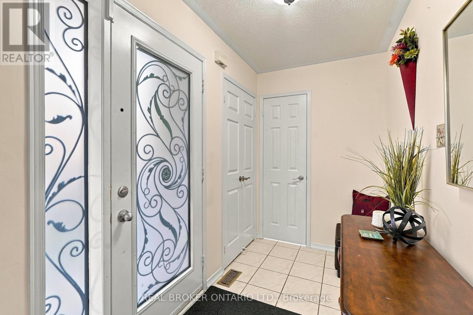 70 - 77 Norman Wesley Way, Toronto, Ontario  M3M 3H3 - Photo 4 - W14008082