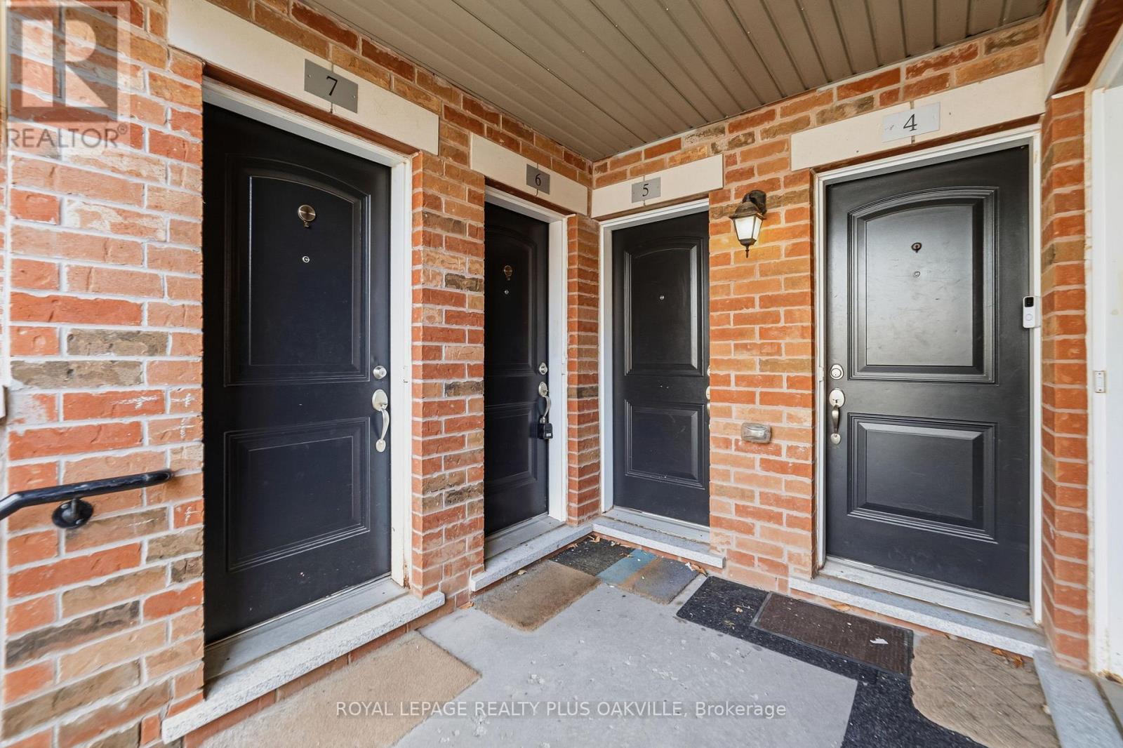 6 - 2464 Post Road, Oakville, Ontario  L6H 0J2 - Photo 4 - W14008202
