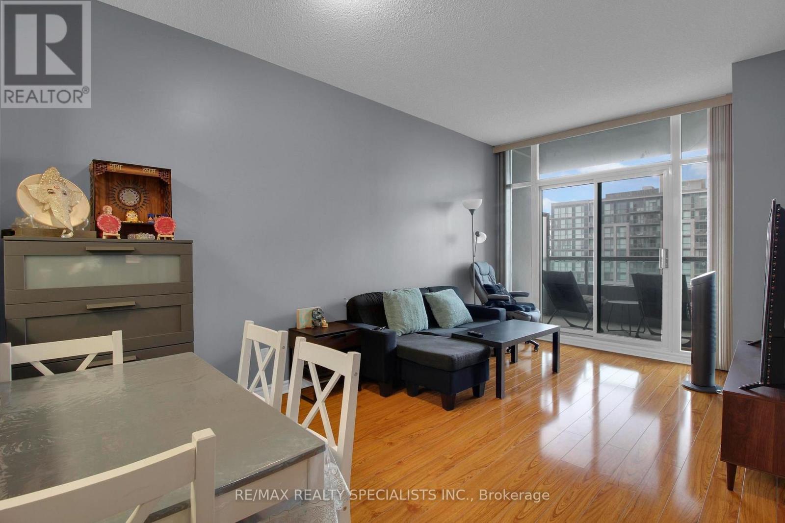 2303 - 335 Rathburn Road W, Mississauga, Ontario  L5B 0C8 - Photo 12 - W14009392