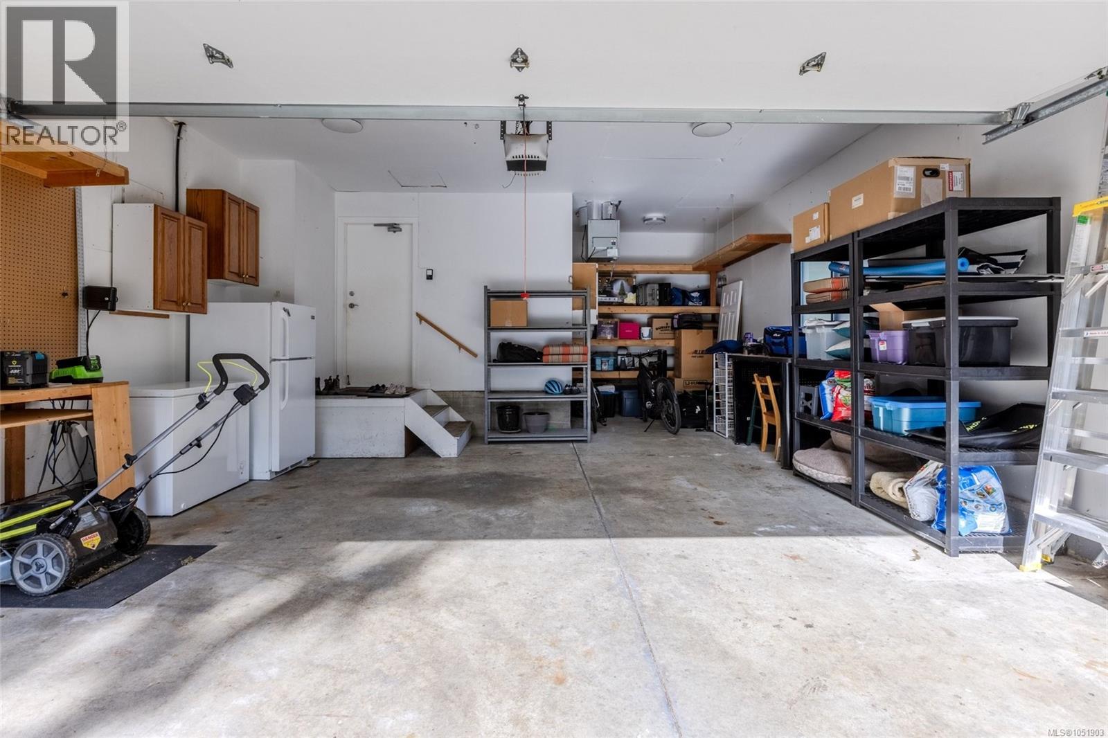 1089 Donwood Dr, Saanich, British Columbia  V8X 4G3 - Photo 30 - 1051903