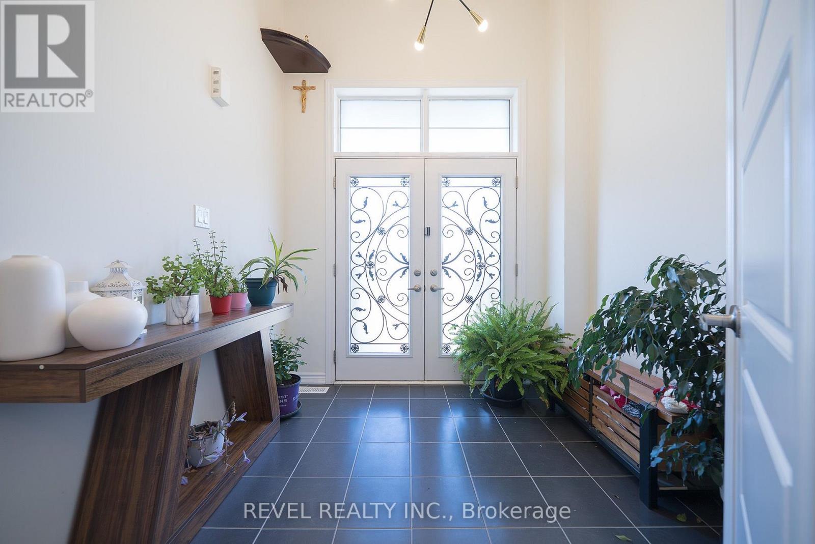 64 Holder Drive, Brantford, Ontario  N3T 0W8 - Photo 3 - X14008288