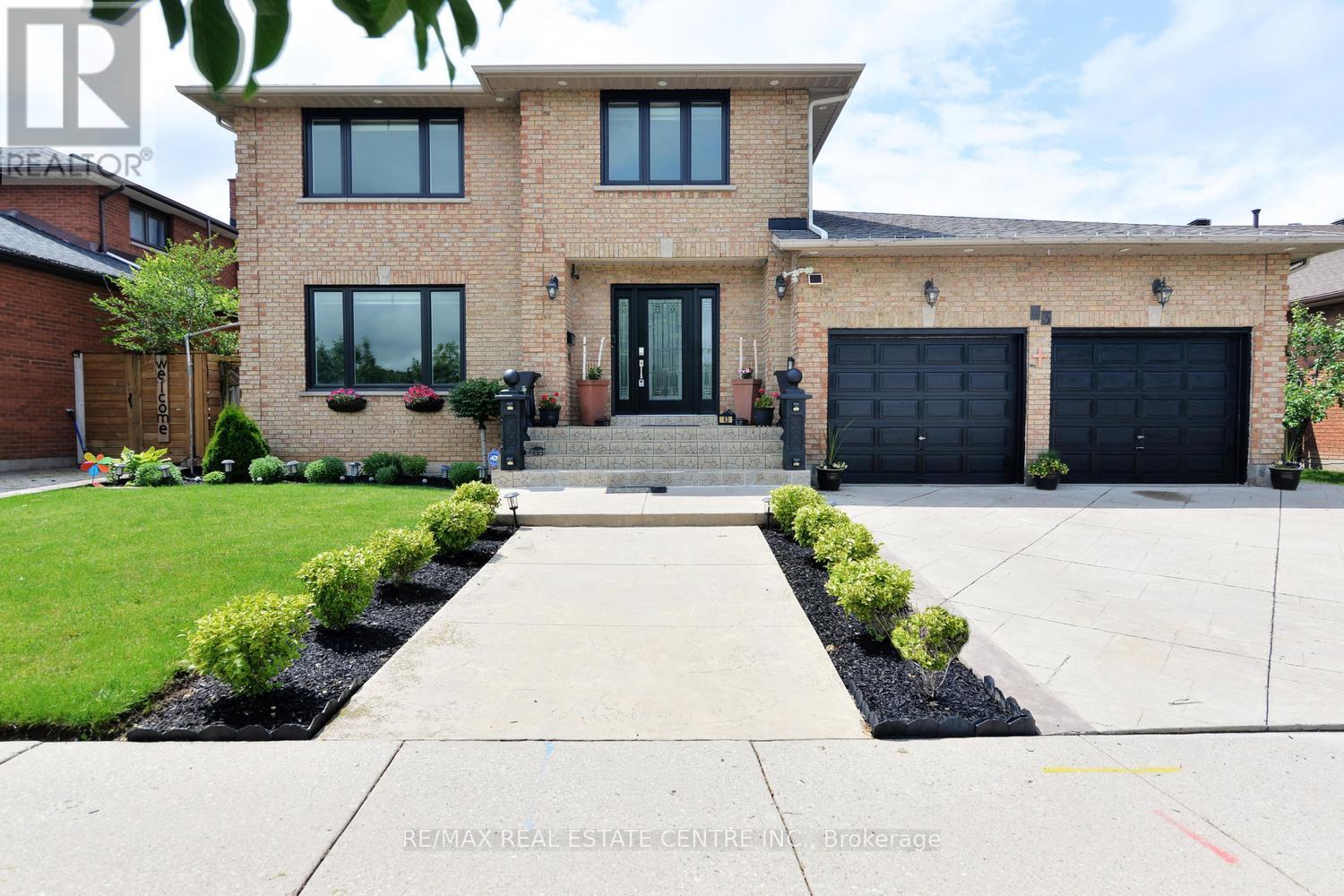 43 Regalview Drive, Hamilton, Ontario  L8G 4Y7 - Photo 4 - X14008910