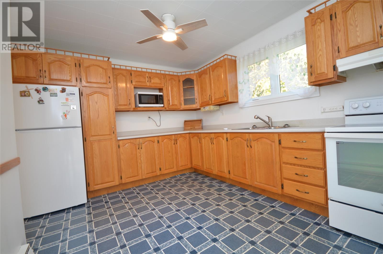 33 Ledrew's Road, Conception Bay South — photo 5