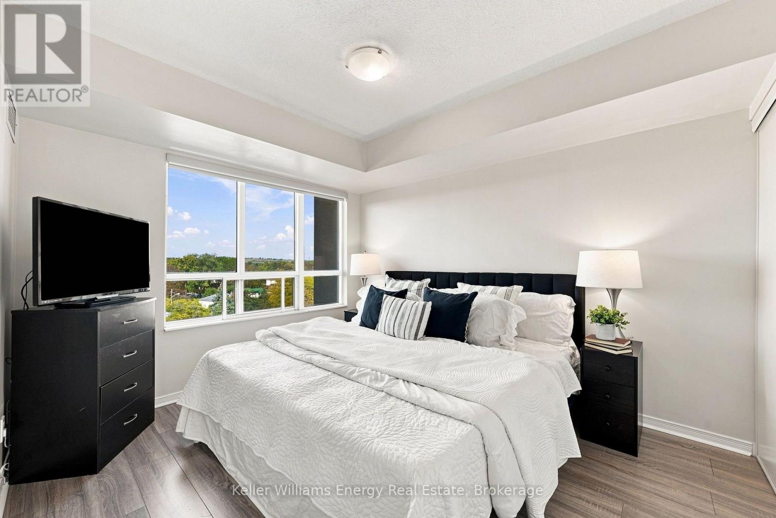 705 - 1200 The Esplanade N, Pickering, Ontario  L1V 6V3 - Photo 11 - E14012946