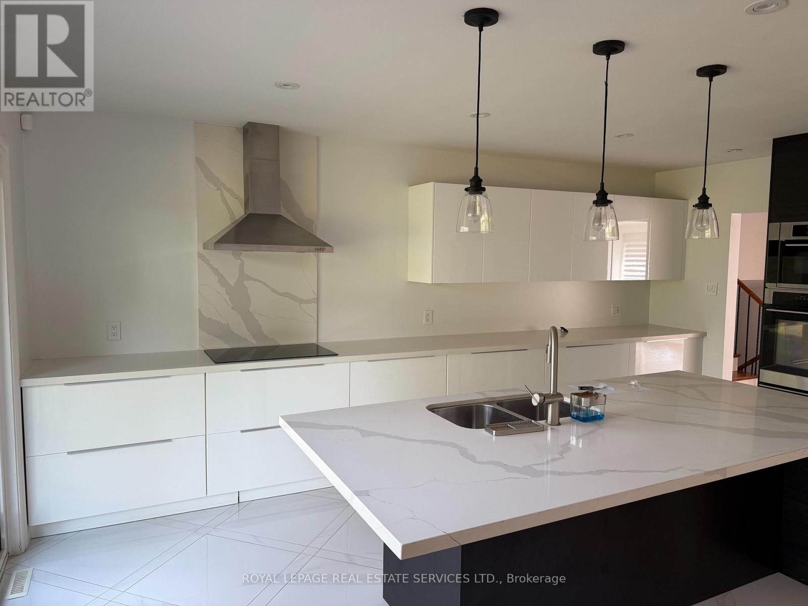 75 Ravensbourne Crescent, Toronto, Ontario  M9A 2B1 - Photo 16 - W13885812