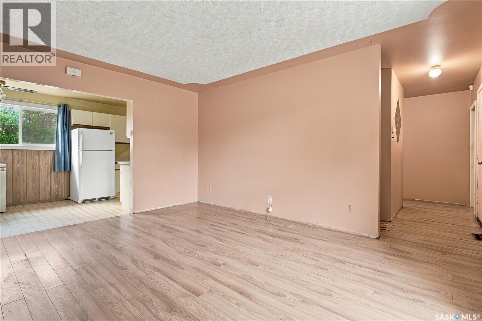 701 Y Avenue N, Saskatoon, Saskatchewan  S7L 3L3 - Photo 4 - SK050936