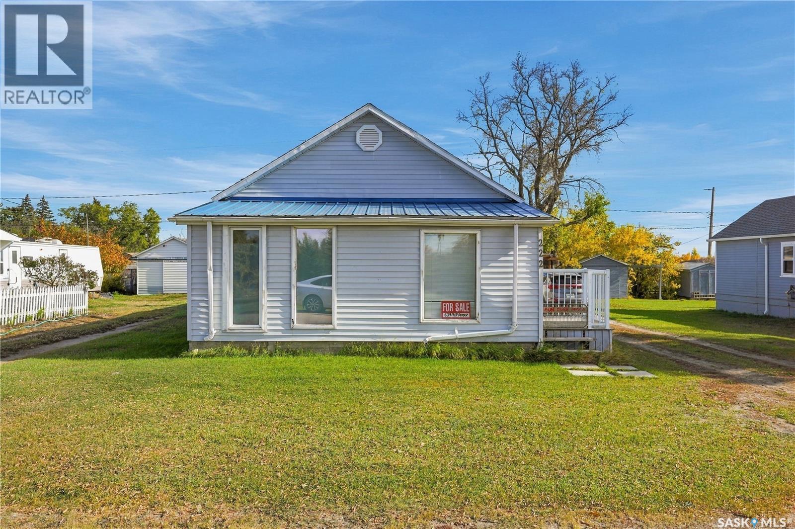 222 Williams Street, Radisson, Saskatchewan  S0K 3L0 - Photo 2 - SK050534