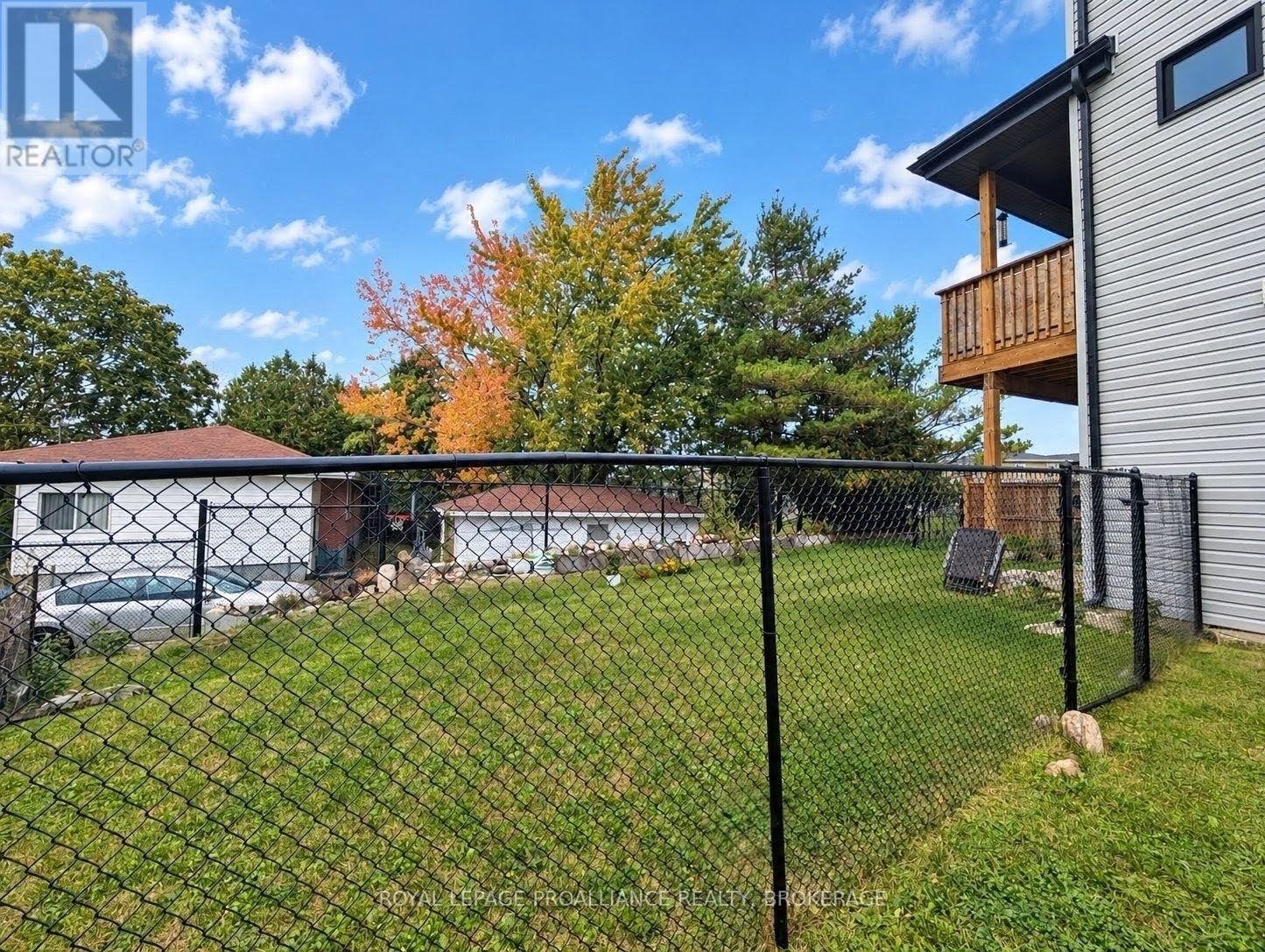135 Superior Drive, Loyalist, Ontario  K7N 0E5 - Photo 3 - X14009902