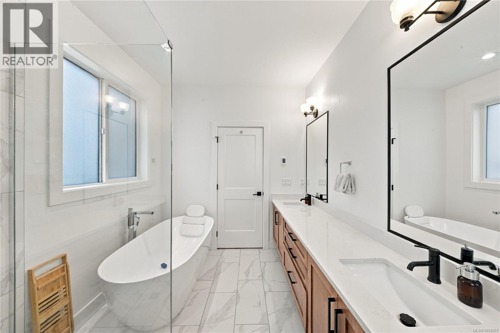 4157 Jagat Pl, Saanich, British Columbia  V8X 5H3 - Photo 17 - 1052007