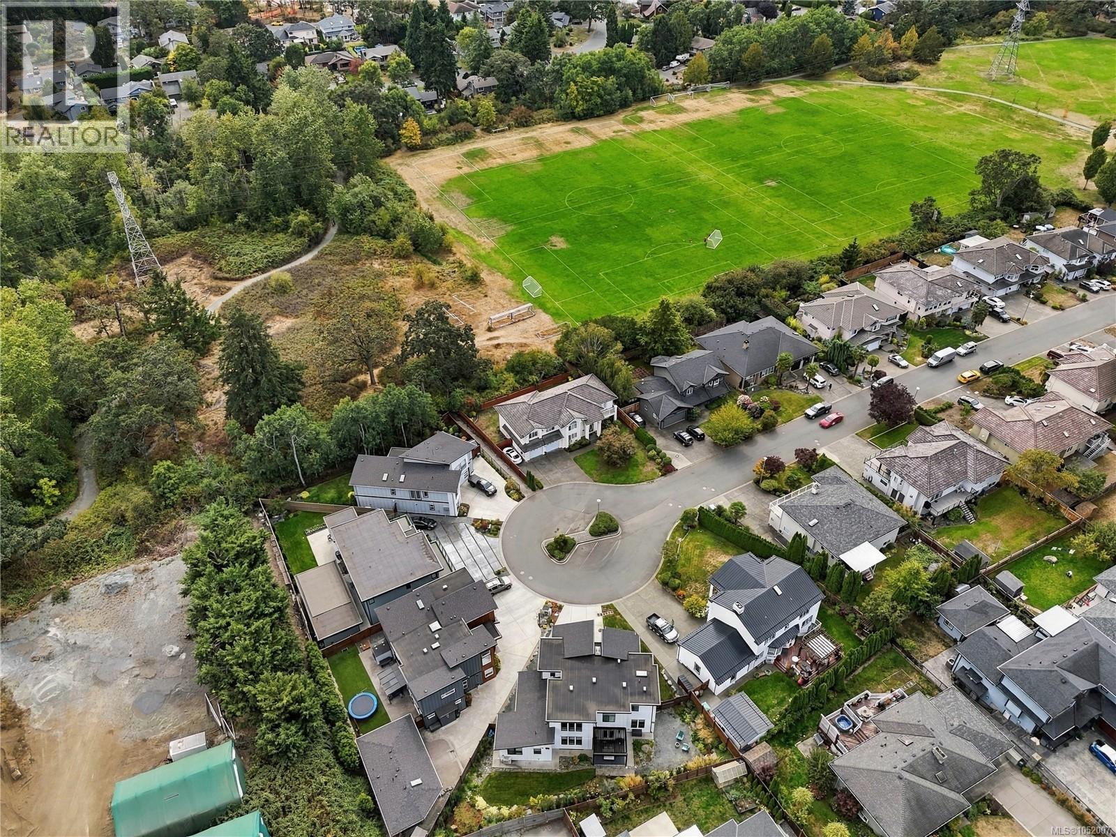 4157 Jagat Pl, Saanich, British Columbia  V8X 5H3 - Photo 41 - 1052007