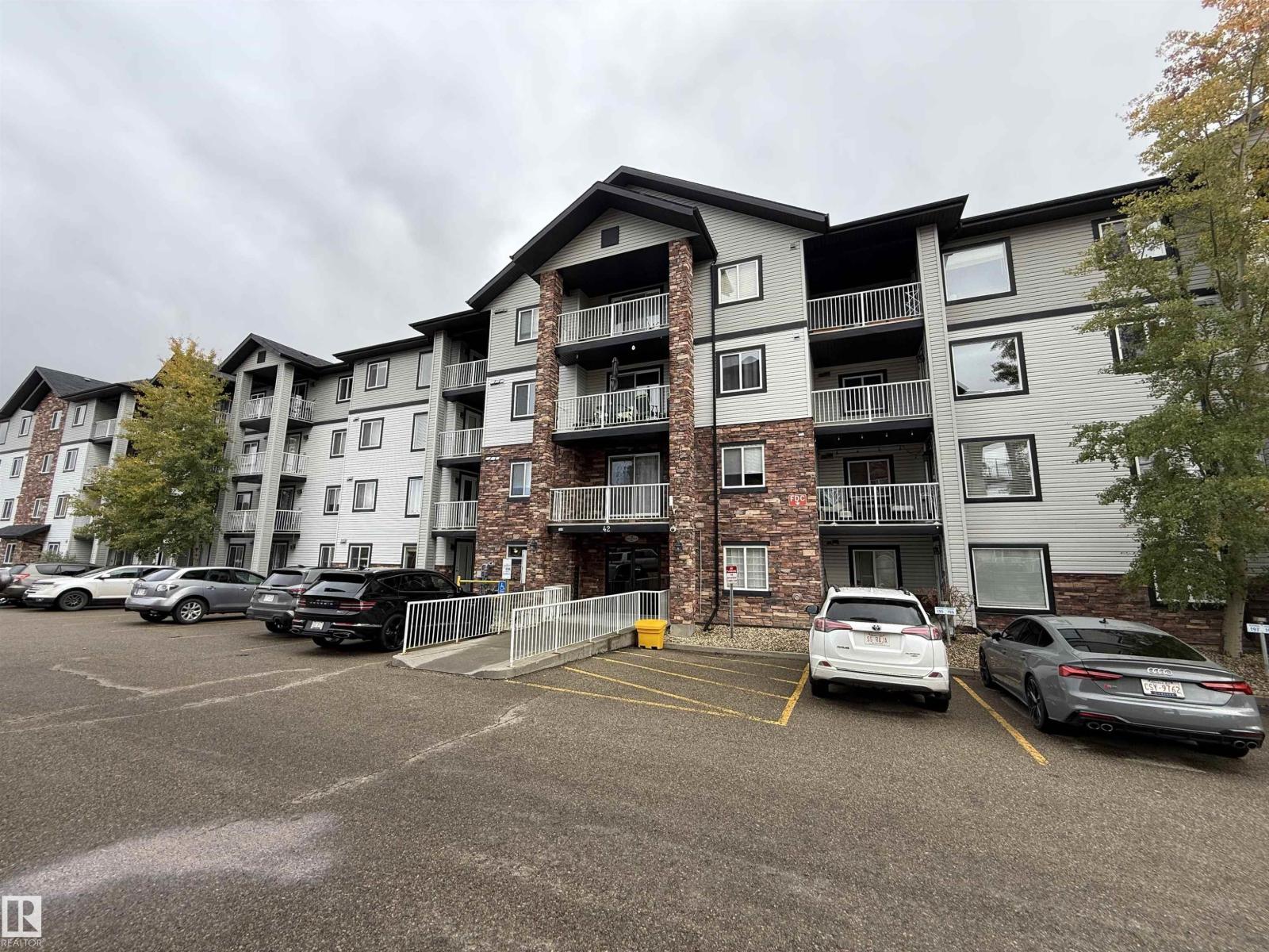 #310 42 SUMMERWOOD BV