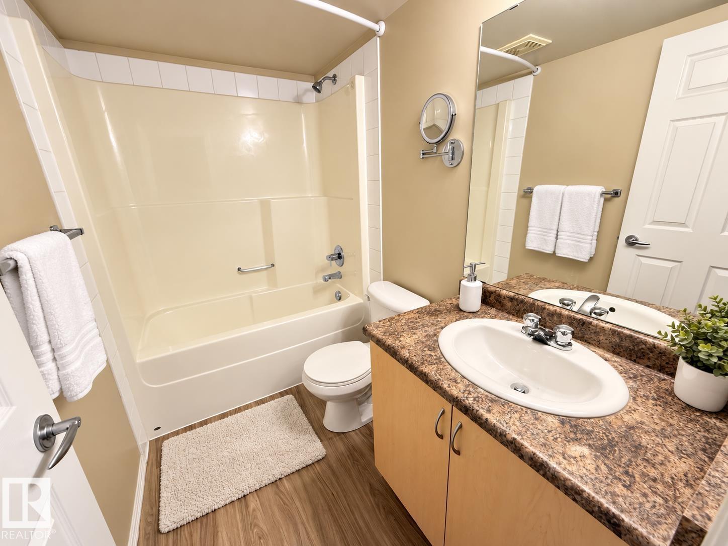 #310 42 SUMMERWOOD BV