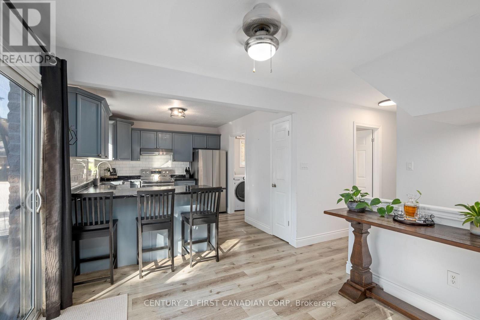 101 Duchess Avenue, Lucan Biddulph, Ontario  N0M 2J0 - Photo 15 - X14013366