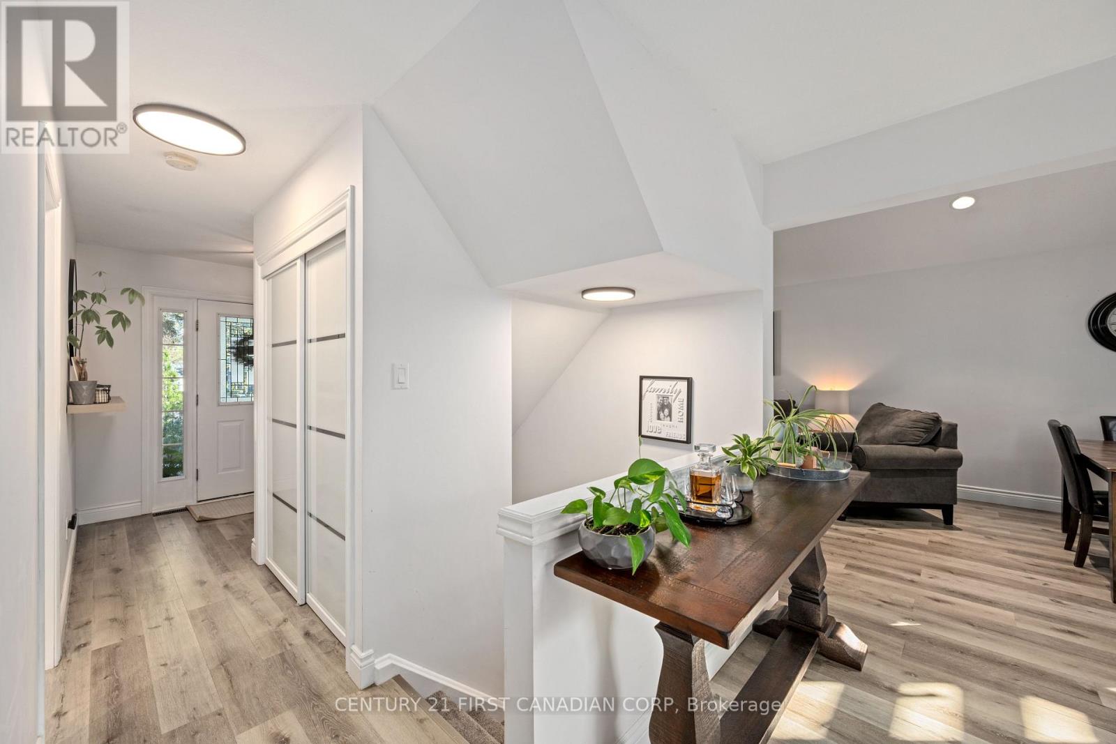 101 Duchess Avenue, Lucan Biddulph, Ontario  N0M 2J0 - Photo 19 - X14013366