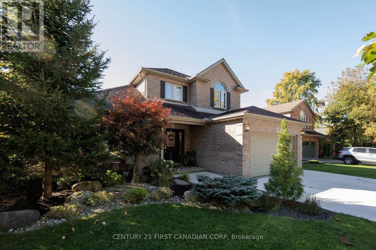 101 Duchess Avenue, Lucan Biddulph, Ontario  N0M 2J0 - Photo 3 - X14013366