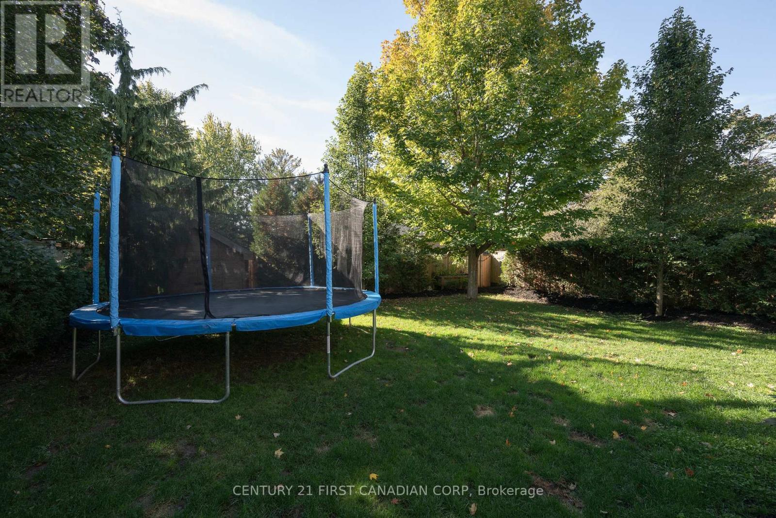 101 Duchess Avenue, Lucan Biddulph, Ontario  N0M 2J0 - Photo 36 - X14013366