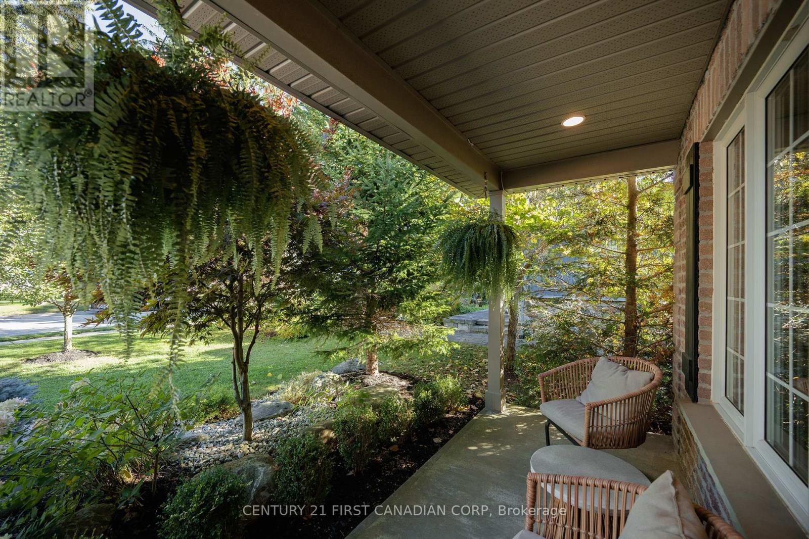 101 Duchess Avenue, Lucan Biddulph, Ontario  N0M 2J0 - Photo 4 - X14013366