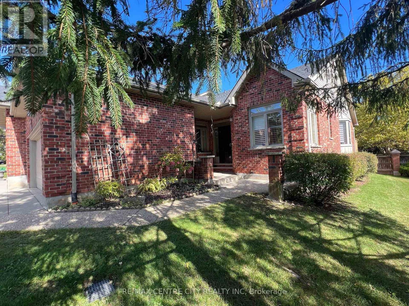 7 - 400 Ambleside Drive, London North, Ontario  N6G 4Y7 - Photo 2 - X14013542