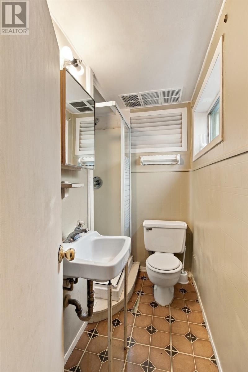 28 Thorburn Road, St Johns — photo 18