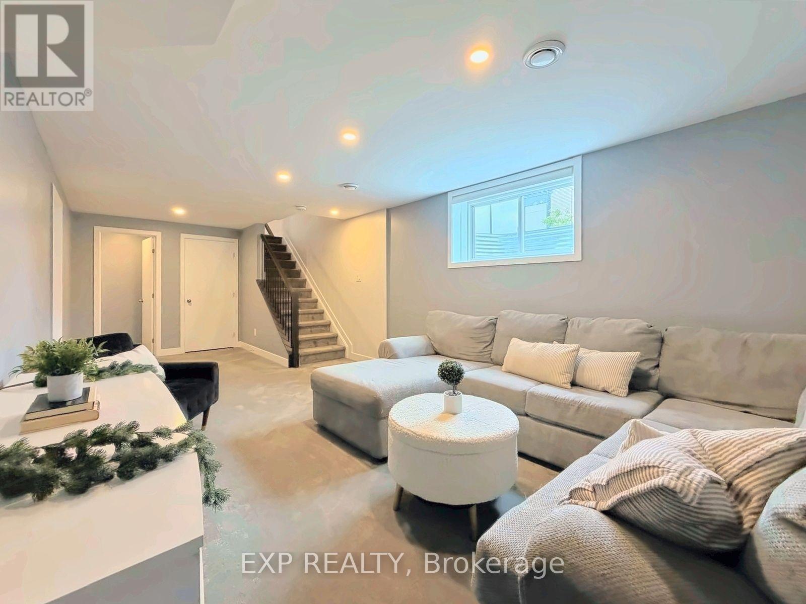 543 Rathburn Lane, Ottawa, Ontario  K1T 0T3 - Photo 44 - X14012038