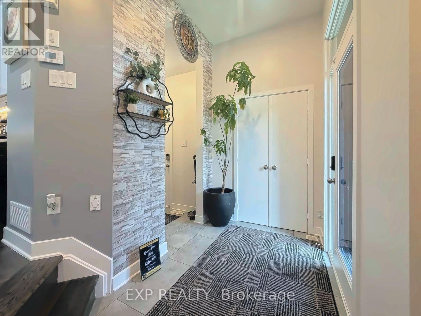 543 Rathburn Lane, Ottawa, Ontario  K1T 0T3 - Photo 6 - X14012038