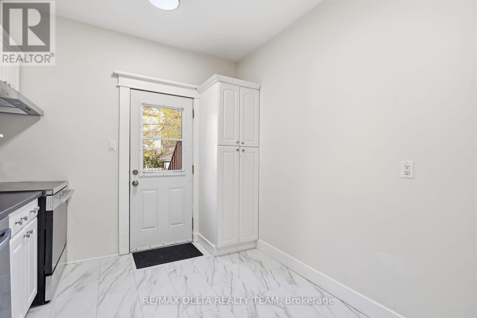 179 Goulburn Avenue, Ottawa, Ontario  K1N 8E3 - Photo 15 - X14012372