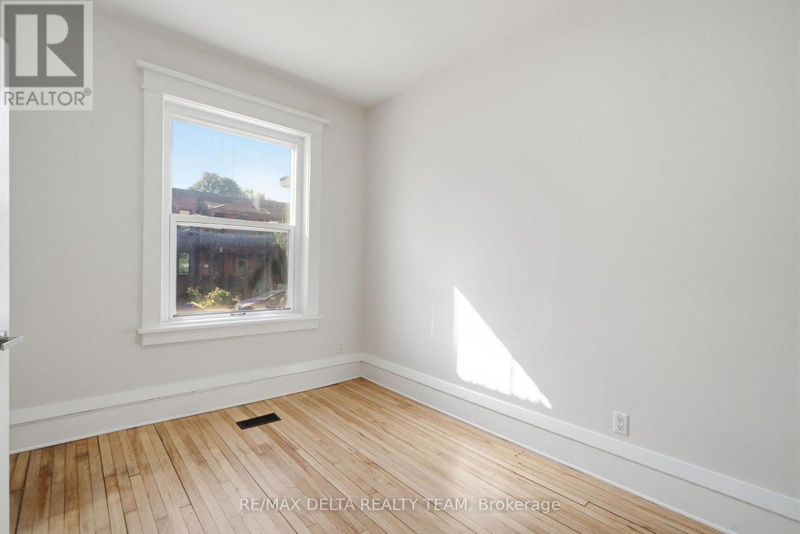 179 Goulburn Avenue, Ottawa, Ontario  K1N 8E3 - Photo 6 - X14012372