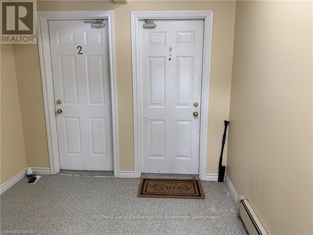 276 Centre Street, North Huron (Wingham), Ontario  N0G 2W0 - Photo 4 - X14013806
