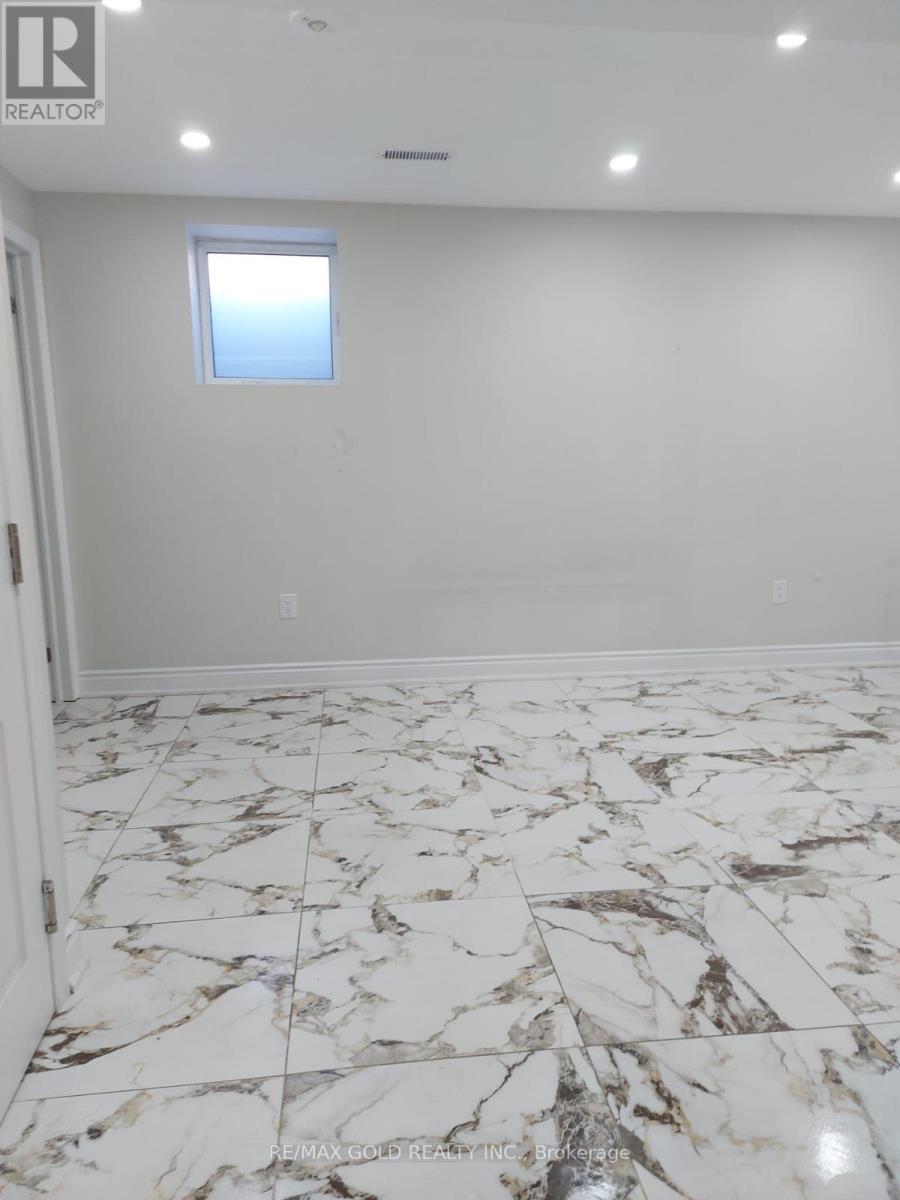 36 Cyclone Trail, Brampton, Ontario  L7A 5E7 - Photo 9 - W14006636