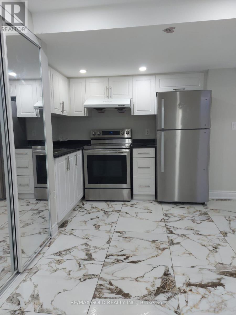 36 Cyclone Trail, Brampton, Ontario  L7A 5E7 - Photo 5 - W14006636