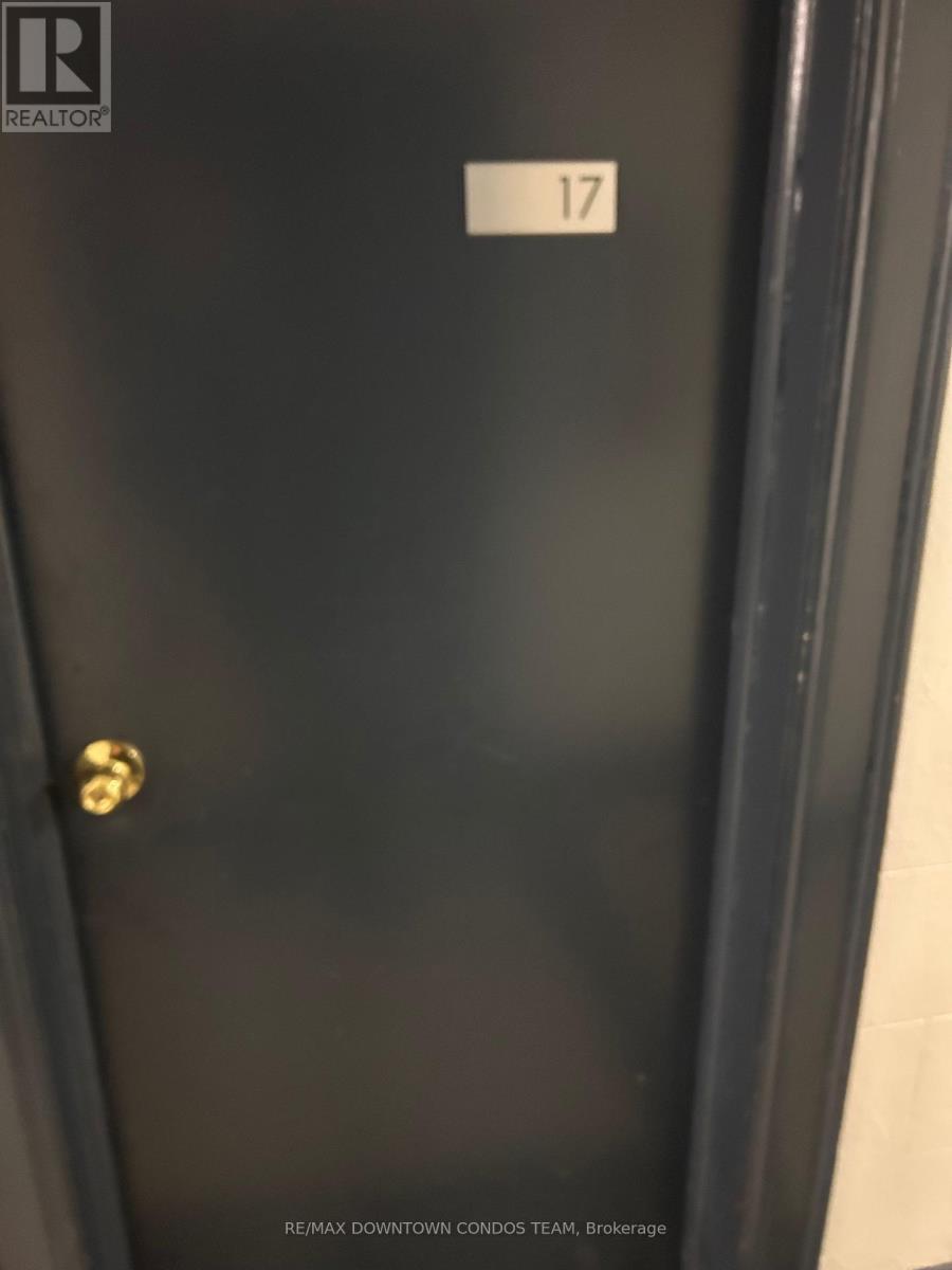 17 - 917 St Clair Avenue W, Toronto, Ontario  M6C 1C7 - Photo 8 - C14010850