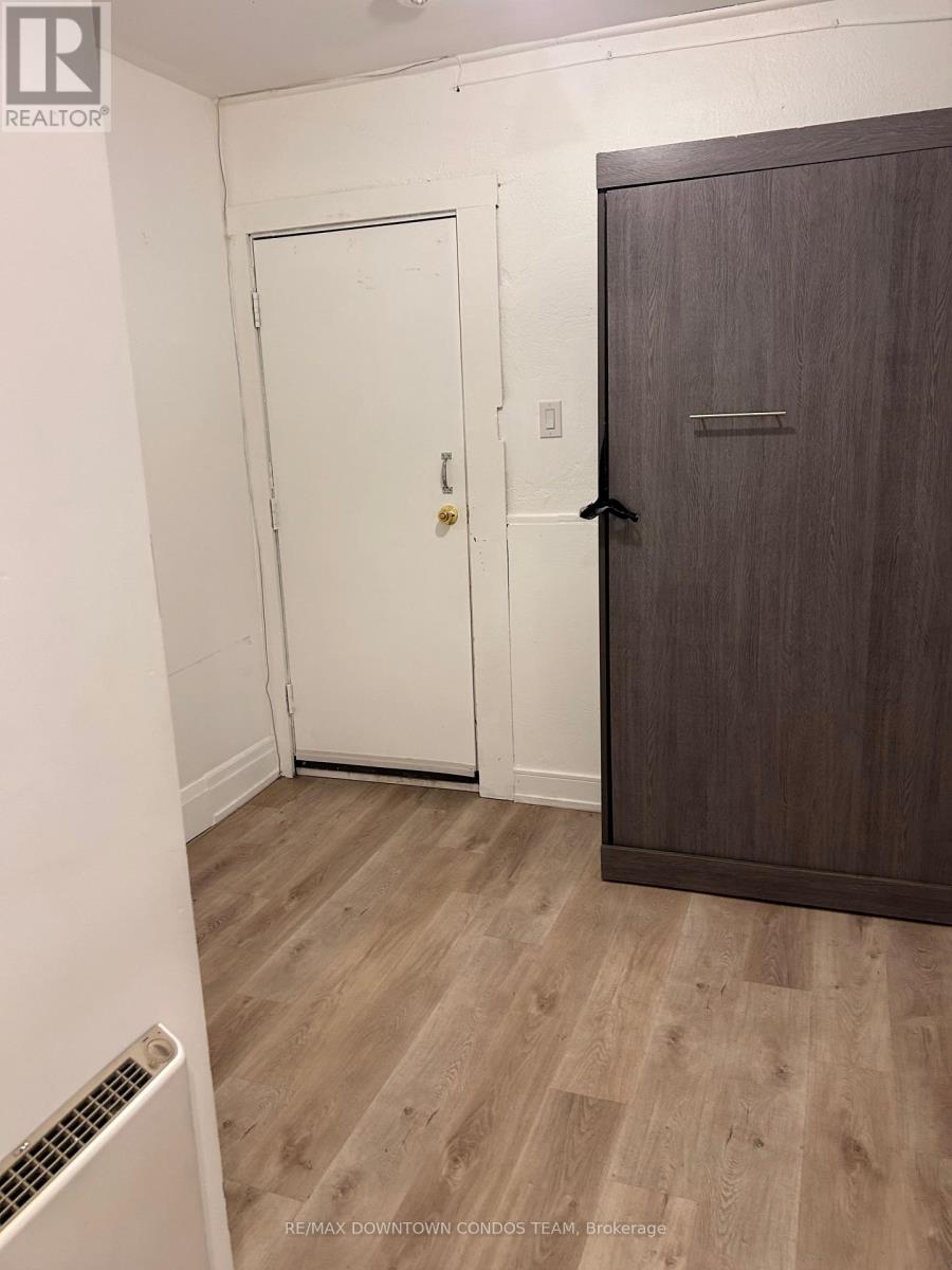 17 - 917 St Clair Avenue W, Toronto, Ontario  M6C 1C7 - Photo 9 - C14010850
