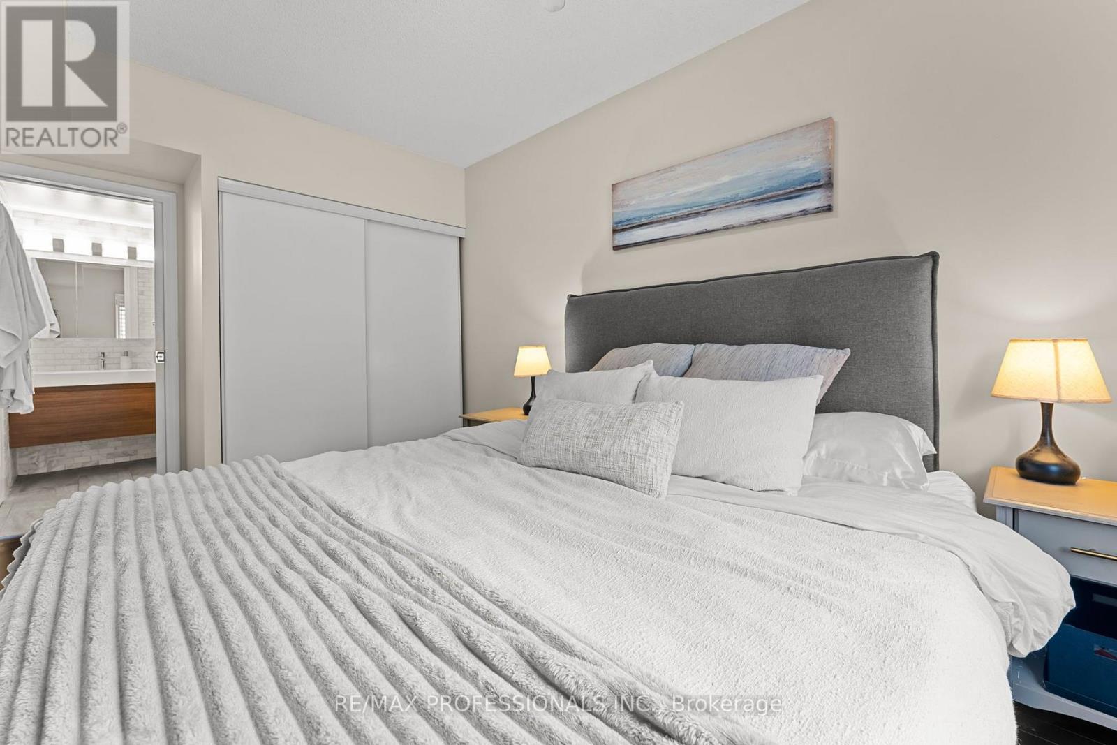 439 - 34 Western Battery Road, Toronto, Ontario  M6K 3N9 - Photo 11 - C14011334