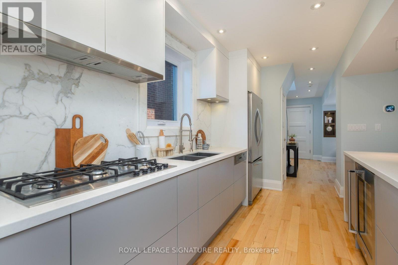 35 Bessborough Drive, Toronto, Ontario  M4G 3H6 - Photo 13 - C14011372