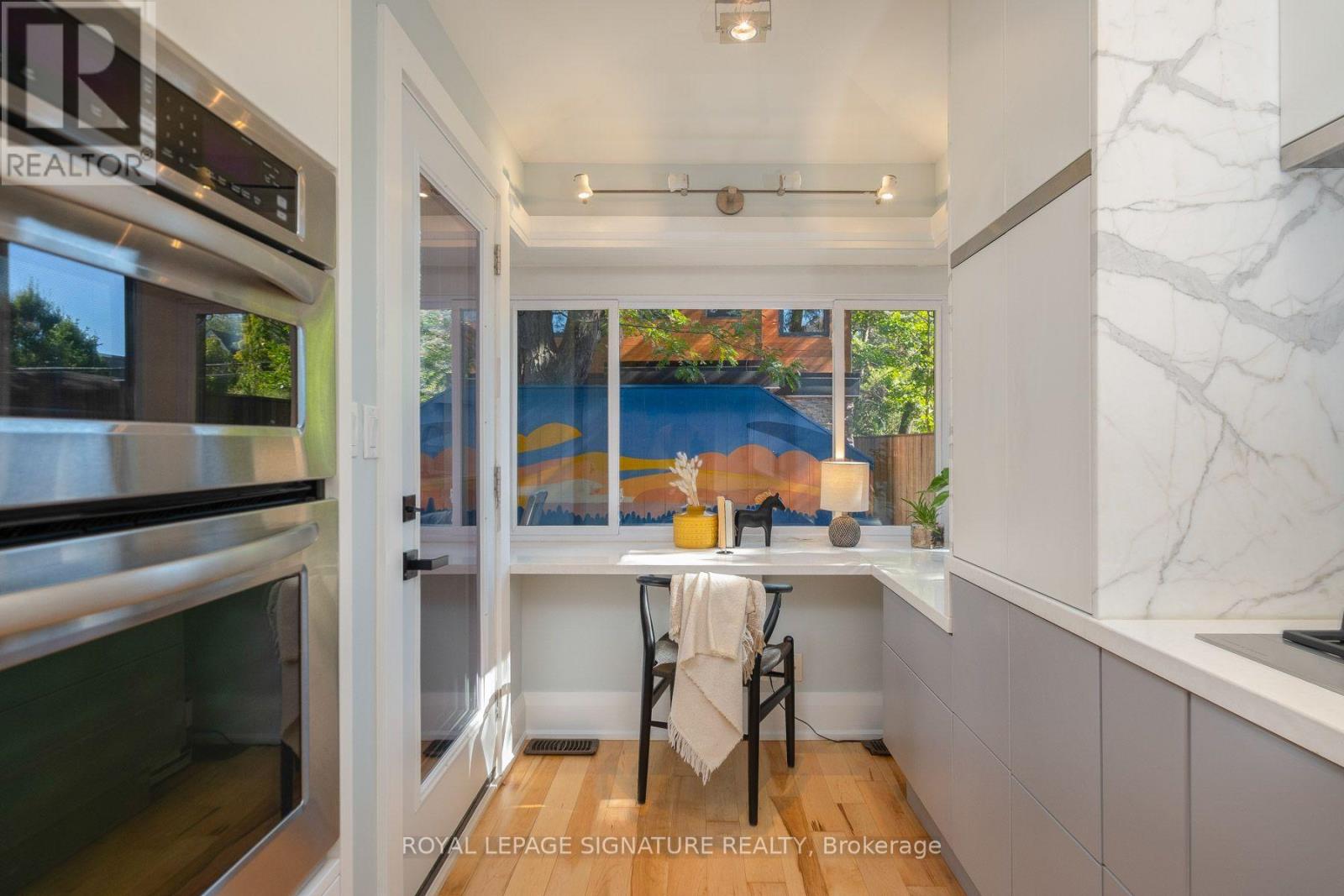 35 Bessborough Drive, Toronto, Ontario  M4G 3H6 - Photo 14 - C14011372