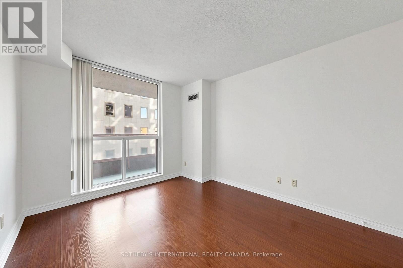 502 - 736 Bay Street, Toronto, Ontario  M5G 2M4 - Photo 15 - C14012432
